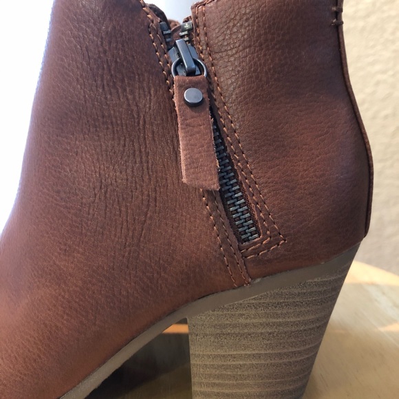 Booties - Picture 4 of 8